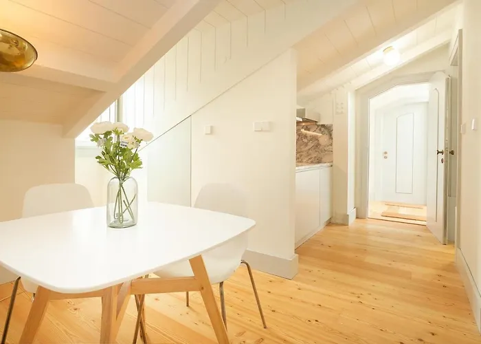 Cosy Baixa Апартаменты *